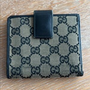 Gucci Black and Tan Wallet
